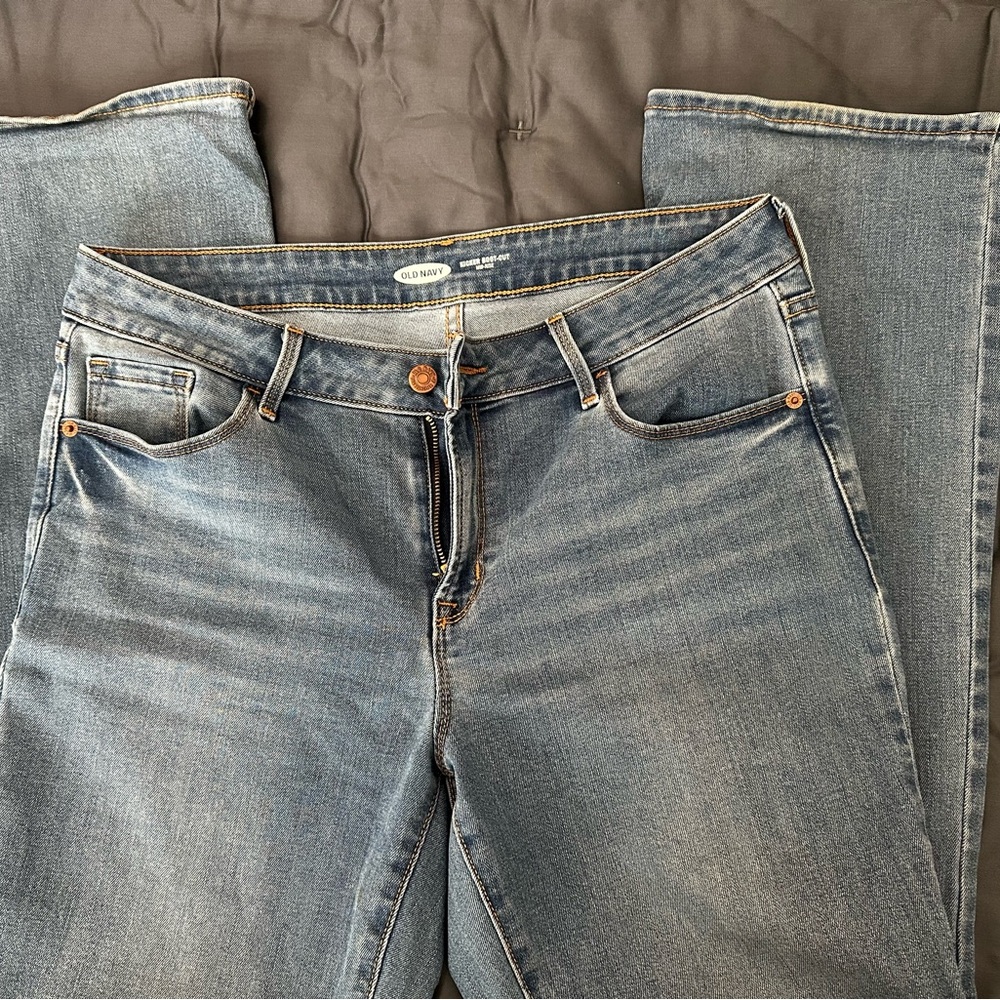 Old Navy Women's Classic Straight Leg Jeans - Medium Blue